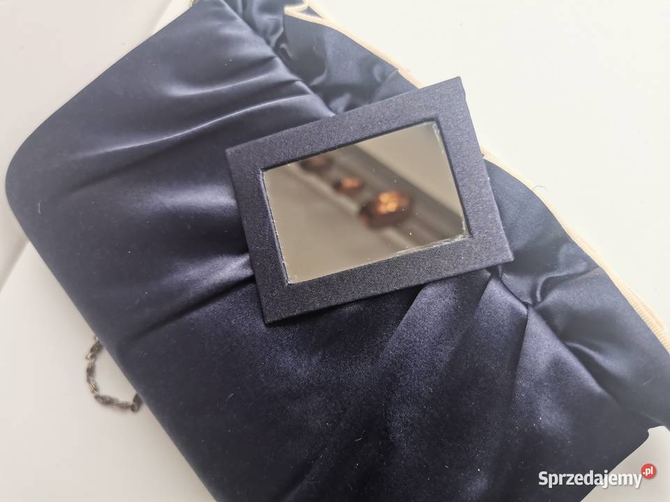 kopertówka satynowa na łańcuszku Wieczorowa  lubelskie