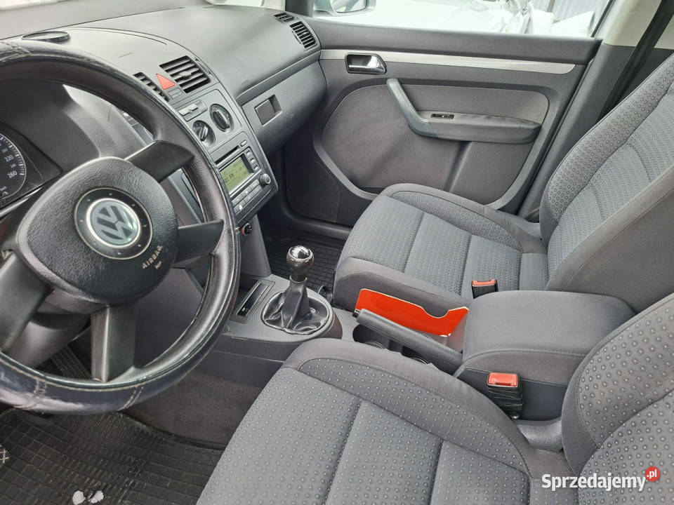 Volkswagen Touran 20 diesel klimatyzacja hak diesel