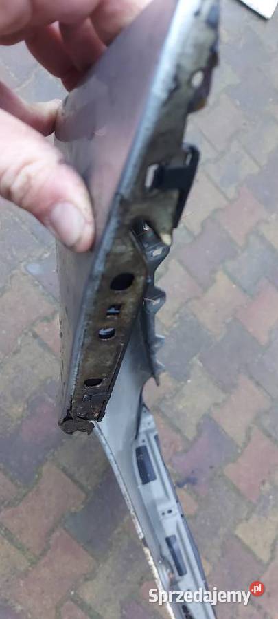 Blotnik prawy mercedes w203 sedan