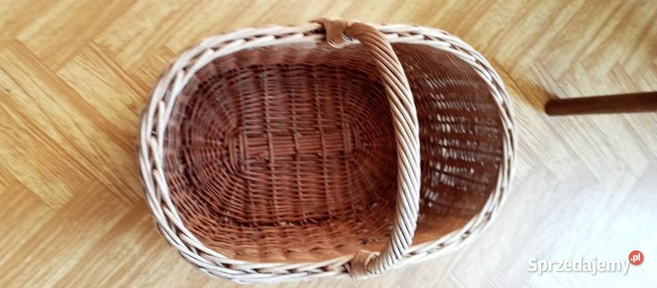 Koszyk wiklinowy