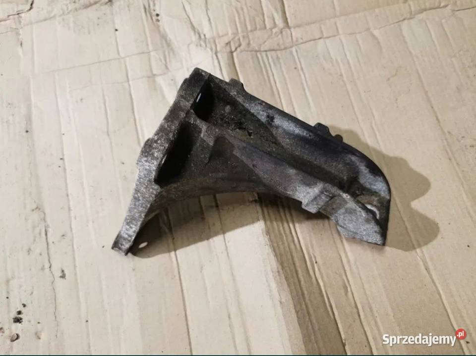 Łapa mocowanie silnika BMW E36 m43 16 18 prawa