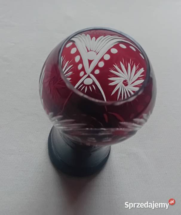 Rubinowy ręcznie szlifowany wazon kryształowy Porcelana i szkło Koźminek