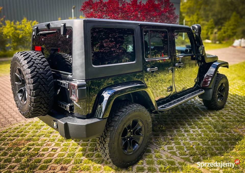 Jeep Wrangler JKU przygotowany na trasę i dolnośląskie