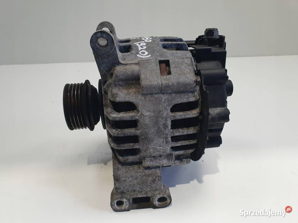 ALTERNATOR Mercedes W169 15 8V valeo A2661540802 Rudka