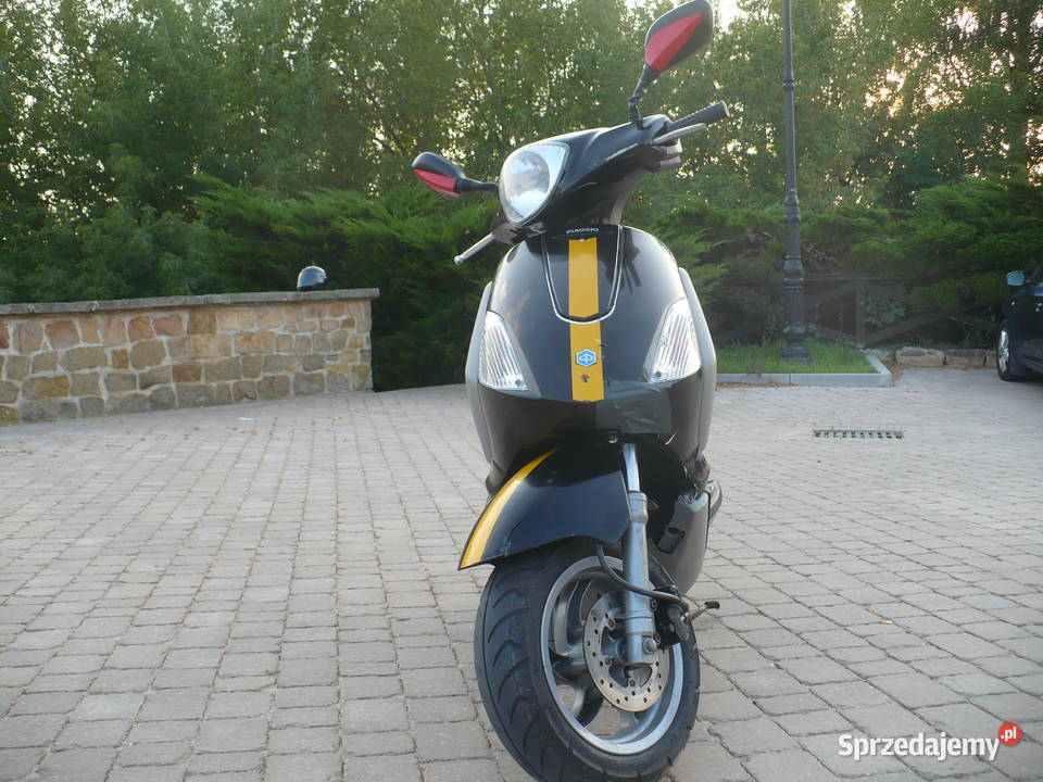 piaggio FLY 100 niski przebieg Piaggio Poświętne sprzedam