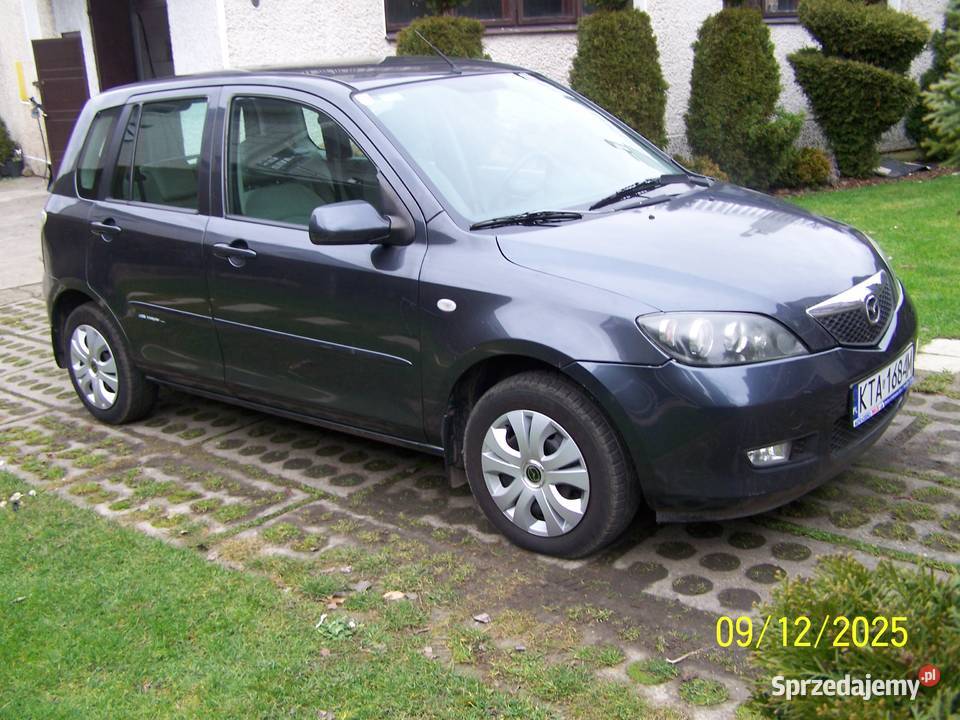 Mazda 2 12 75 liftingu klima super stan okazja 4/5