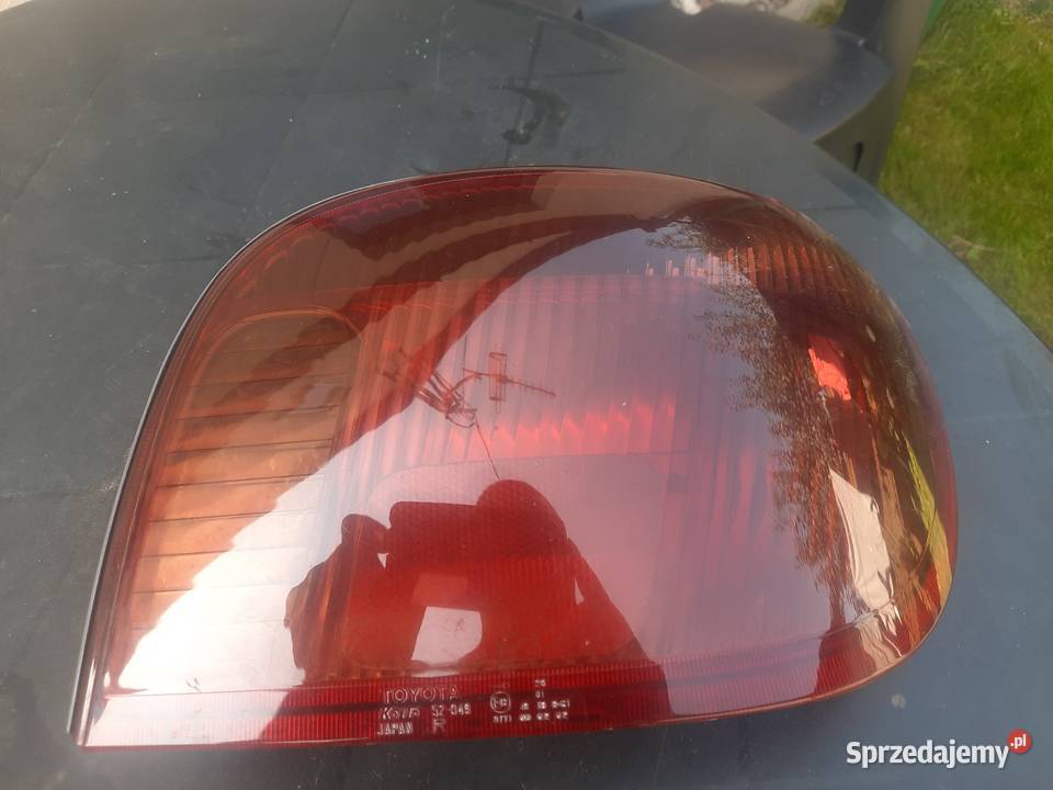 Lampa tył toyota Yaris 1 benzyna lubelskie Biała Podlaska