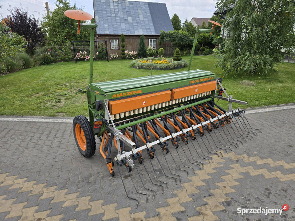 Siewnik AMAZONE D830 SPECIAL 3 m Baliki