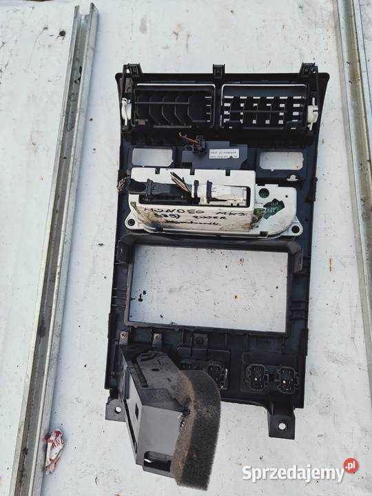 Konsola środkowa ford mondeo MK3 osobowe Łagów