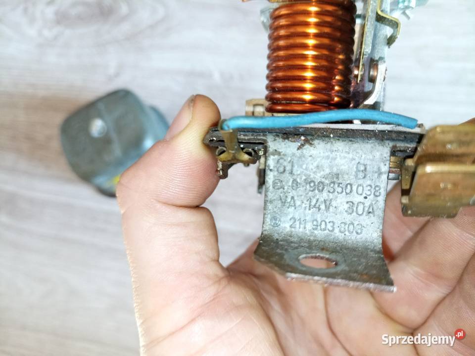Volkswagen Garbus regulator napięcia Stalowa Wola
