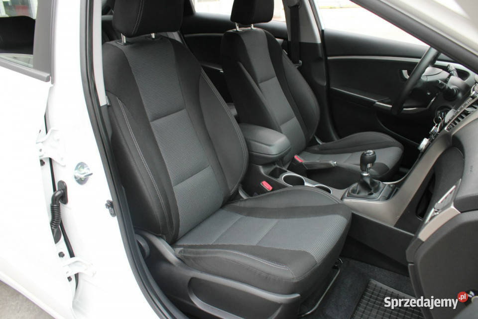 Hyundai i30 PREMIUMBezwypadkowyBogate elektryczne lusterka Gliwice