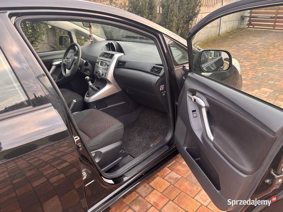 Toyota Verso 16 Benzyna LPG 16V Valvematic 132 wielkopolskie Konin