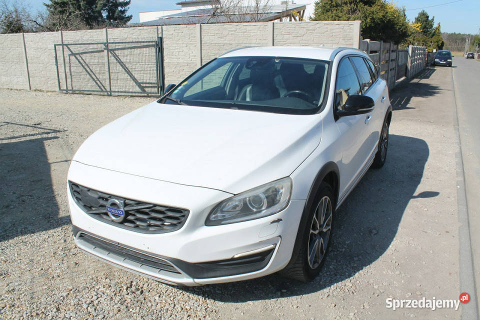 Volvo V60 Cross Country 4/5