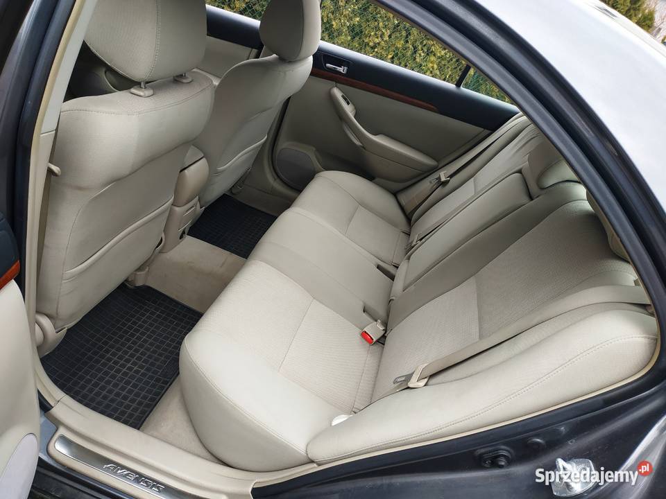 TOYOTA AVENSIS T25 20 D4D ZADBANY wielofunkcyjna kierownica Toyota