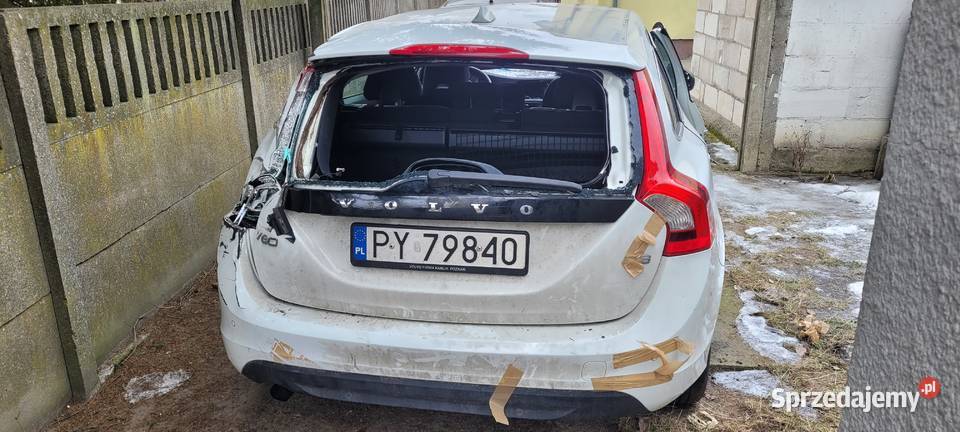 Volvo V60 Uszkodzone na Części 2011 163 20 reflektory ksenonowe