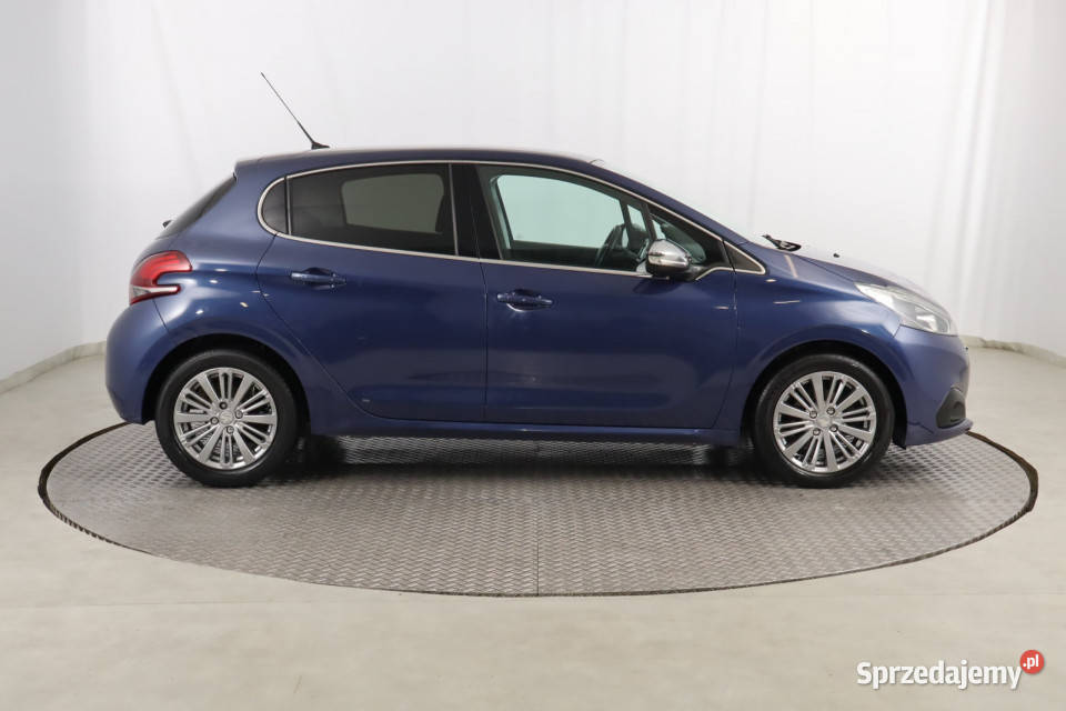 Peugeot 208 12 PureTech Zabrze