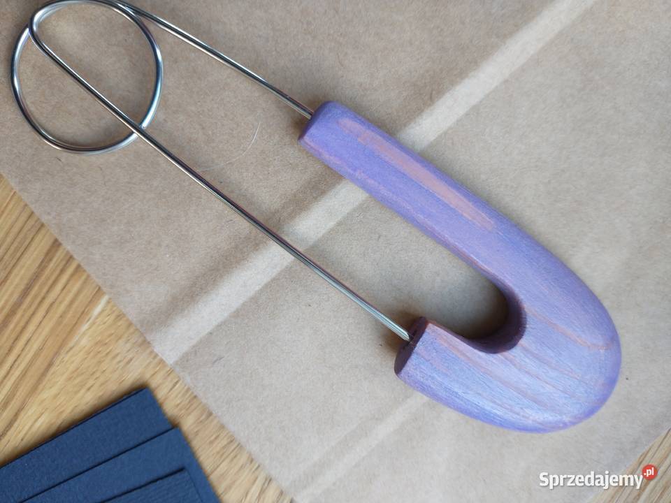 Dekoracyjna broszka drewno rękodzieło Łódź