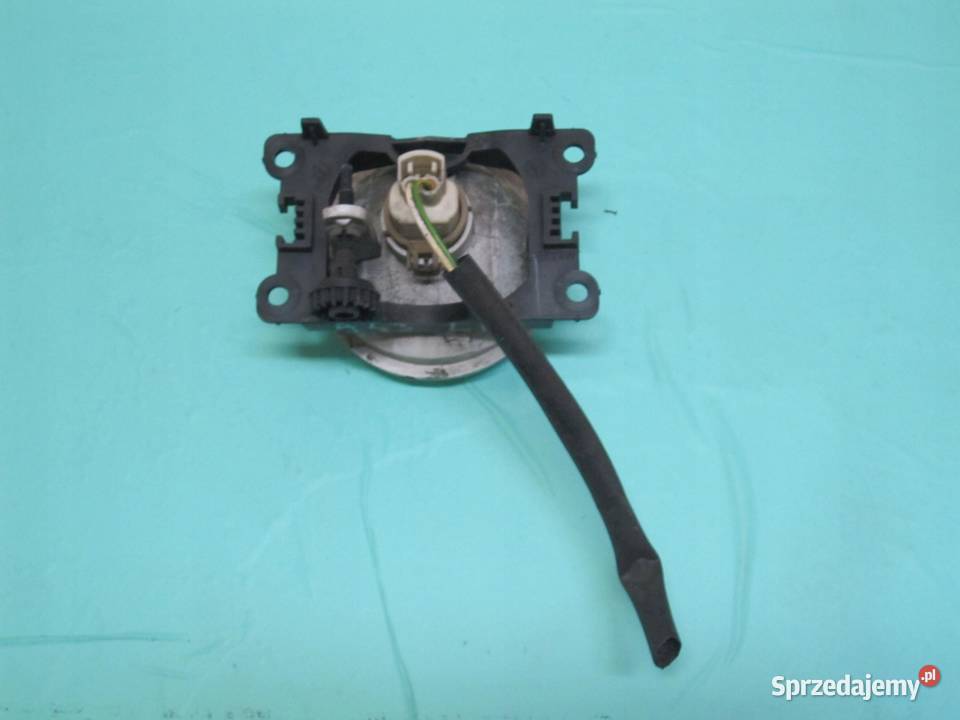 PEUGEOT 207 10r 14 VTI halogen lewy przód