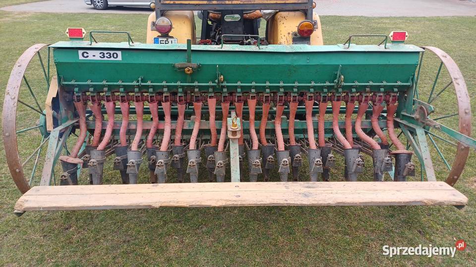 Siewnik zbożowy 23 lejki Czarnocin