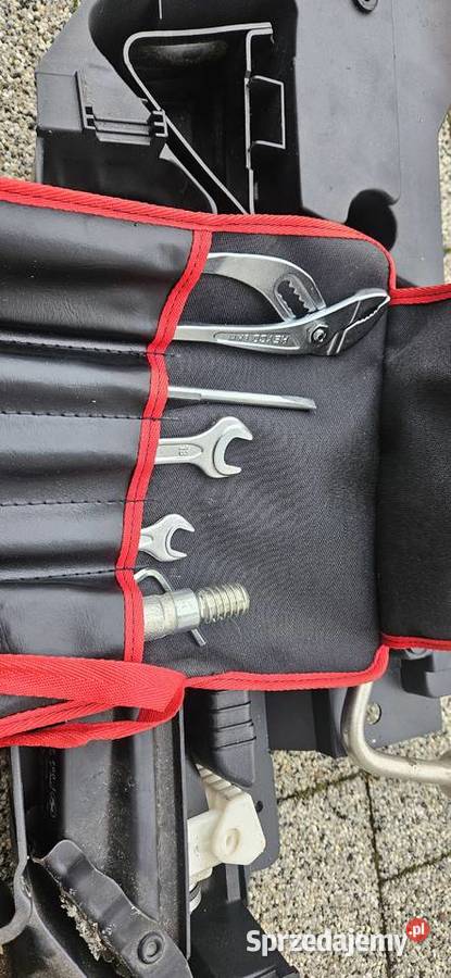 Zestaw kluczy serwisowych BMW E46 lewarek klucze