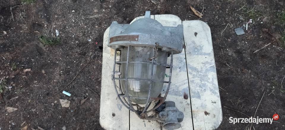 Lampa przemysłowa retro