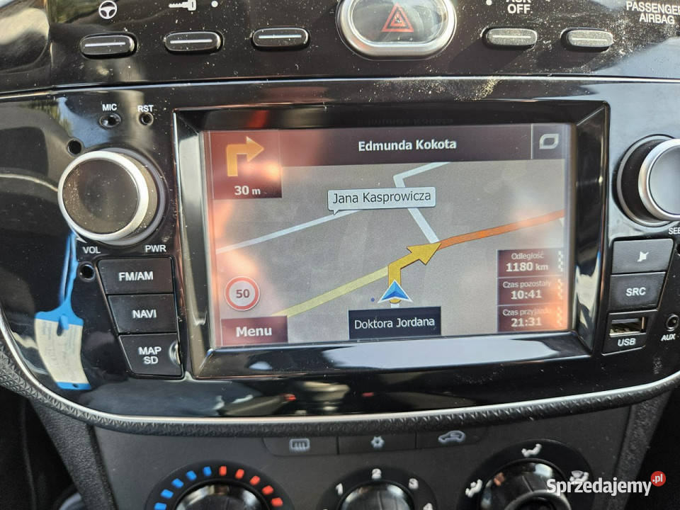 Fiat Punto YOUNG Klimatyzacja Nawigacja Czujniki