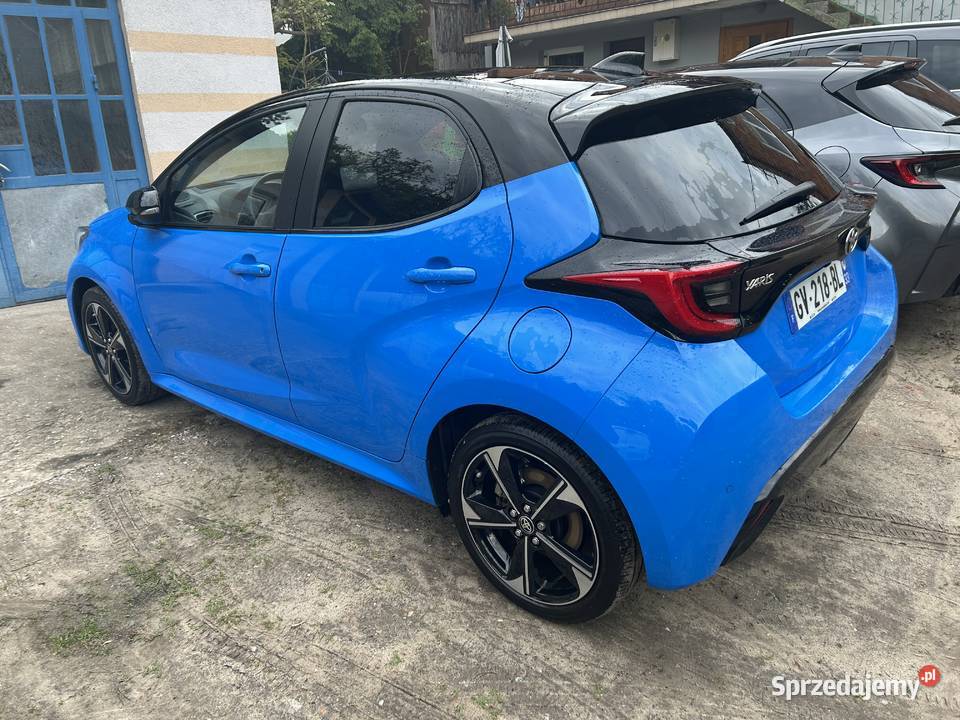 TOYOTA YARIS 15 135 HYBRIDnajbogatrza wersja GR sprzedam