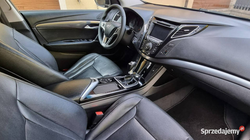 Hyundai i40 Skóry Navi Kamera Xenon 136