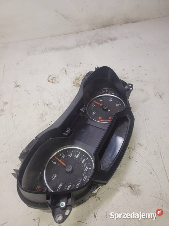 LICZNIK ZEGARY AUDI A4 B8 20 TDI 8K0920980T