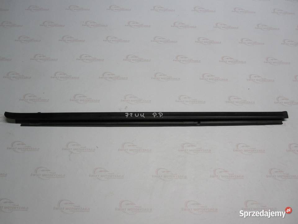 DODGE NITRO 08r listwa zgarniająca drzwi prawy osobowe