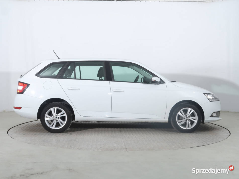 Skoda Fabia 10 TSI Rok produkcji 2021 Fabia Piaseczno