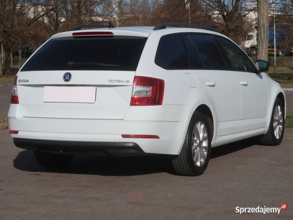 Skoda Octavia 16 TDI czujnik zmierzchu sprzedam