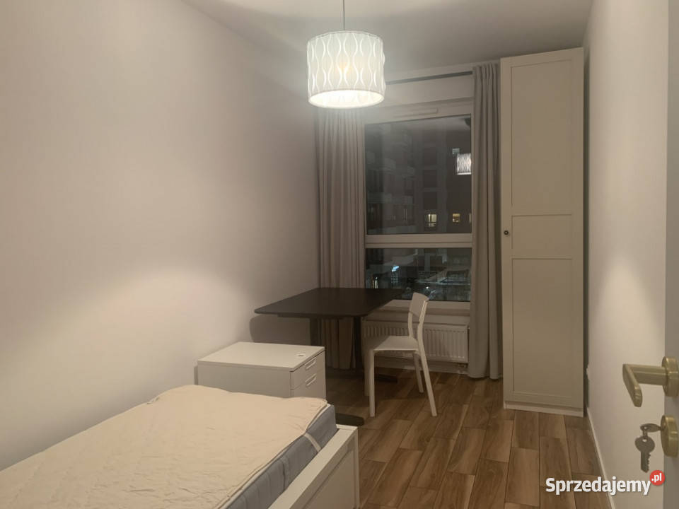 Dwa osobne nieprzechodnie pokoje balkon szybki Warszawa