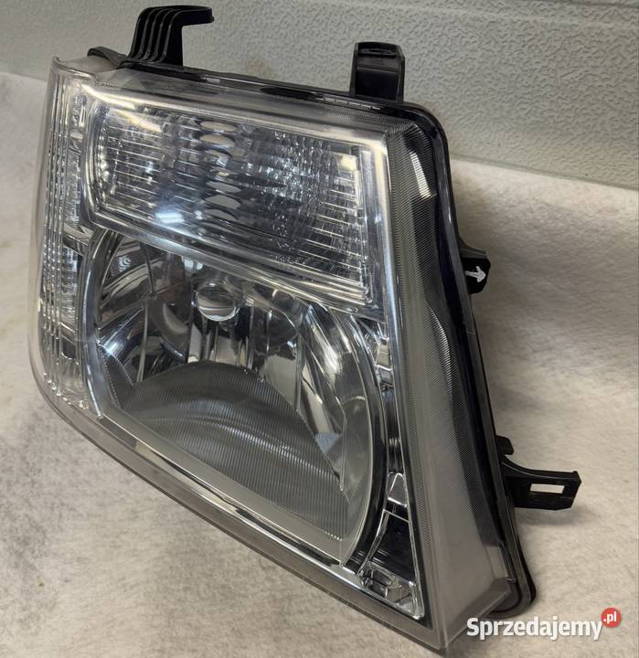 Lampa prawy przód Nissan Navara D40 Lift 1014 śląskie