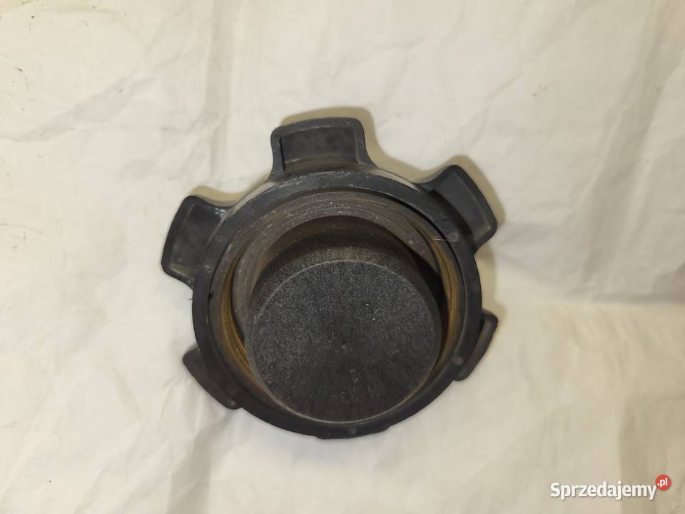 Trabant 11 Oryginalny korek wlewu paliwa z Piaseczno