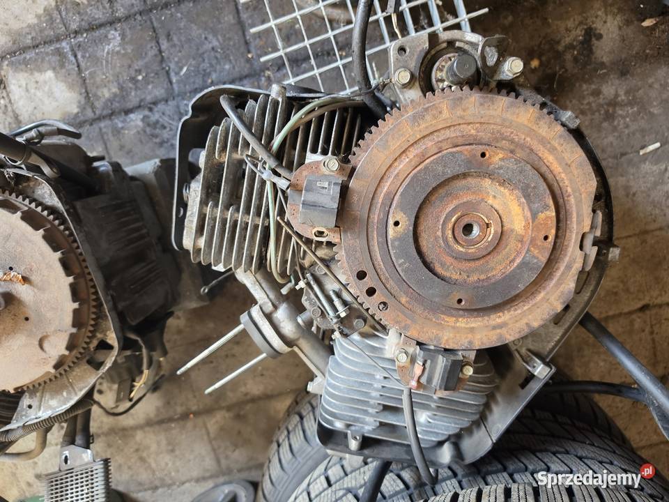 sprzedam czesci silników kubota d1105 kawasaki Pozostałe Cieszyn