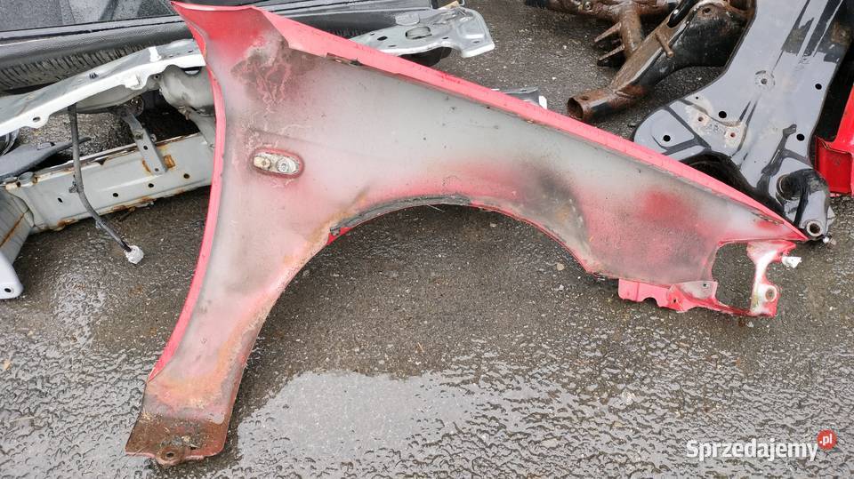 Błotnik lewy Mitsubishi Colt Dębowiec