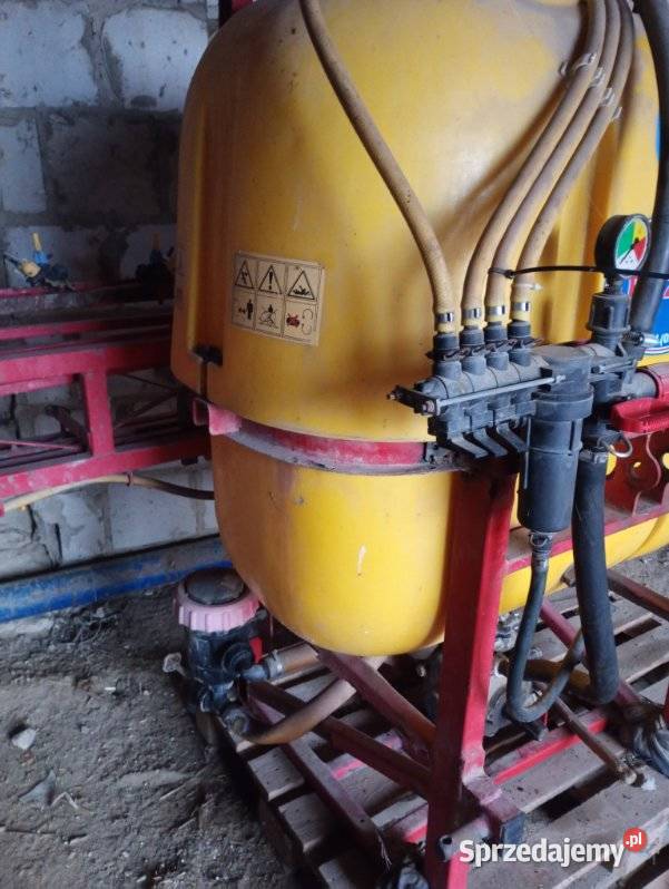 Opryskiwacz 400l Maszyny rolnicze sprzedam