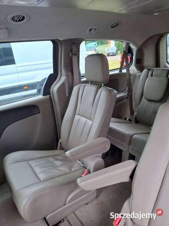 Chrysler Town and Country 2016 przebieg 170 Wasilków