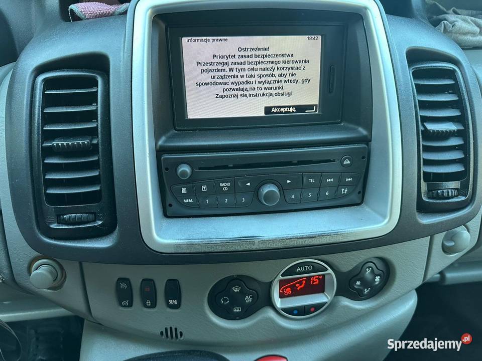 Renault Trafic 9 osobowy LONG 20 115 1998cm3 Pogorzela