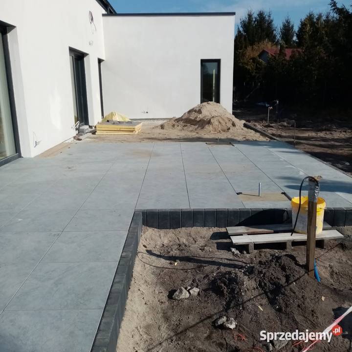 Układanie kostki brukowej