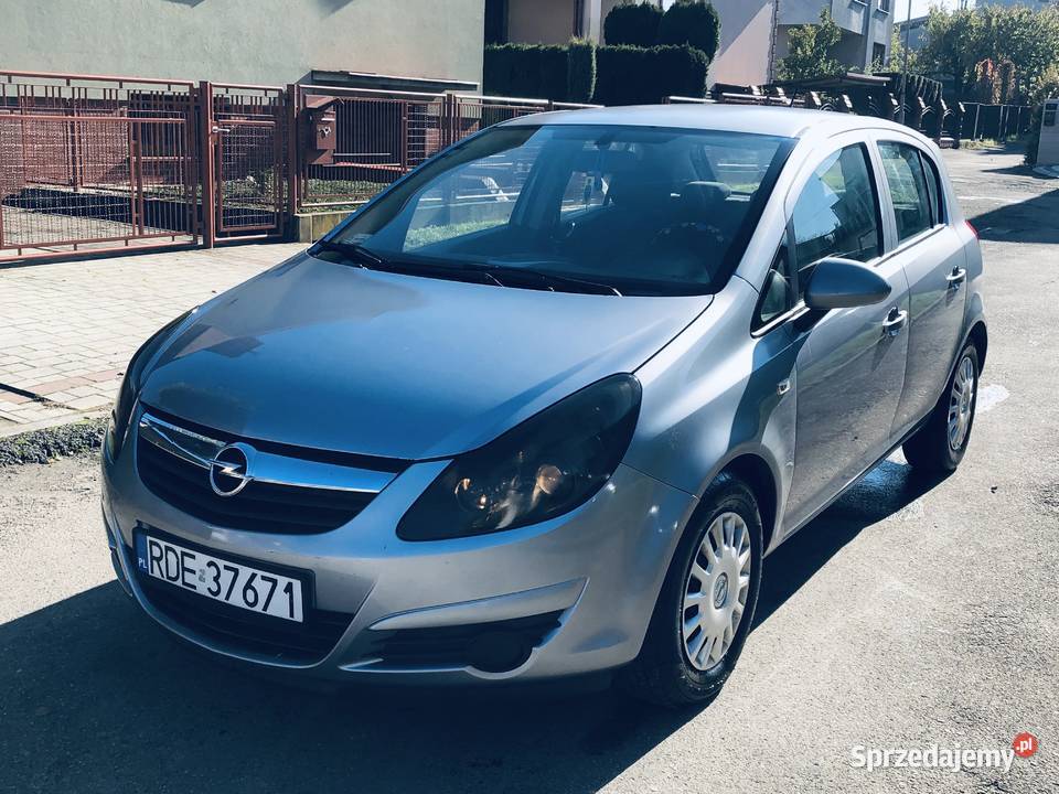 Opel CorsaD 12 16V 80 AUTOMATIC Przeworsk