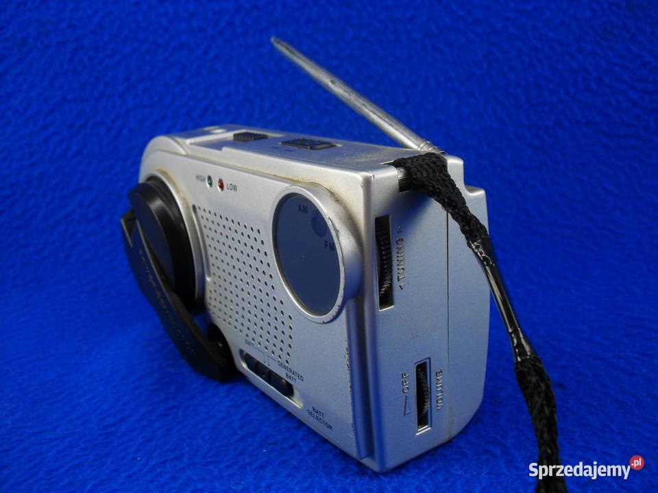 RADIO LATARKA na korbkę Elektronika Bielawa