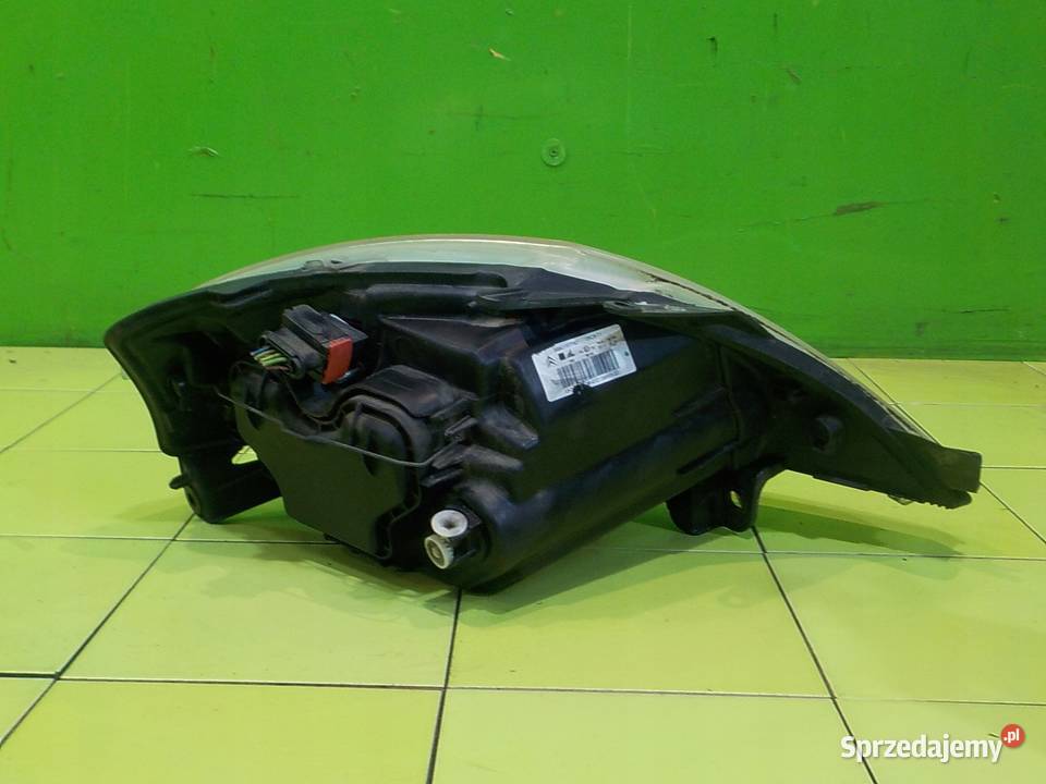 CITROEN C3 LIFT 06r HB 5D lampa lewa przod Suków sprzedam