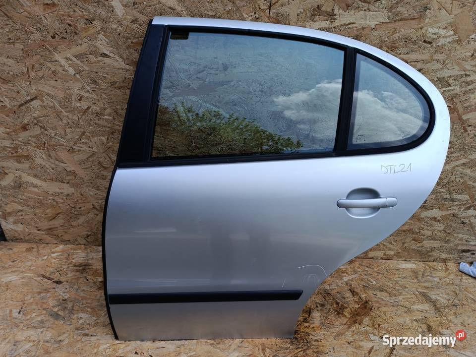 SEAT TOLEDO 2 II DRZWI TYŁ LEWY LEWE KOD LAK Drzwi sprzedam