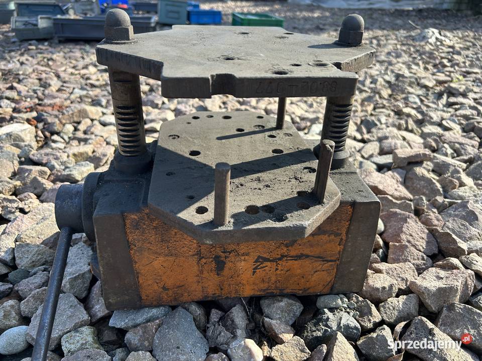 uchwyt mocujący tokarka frezarka do wiercenia Kraków
