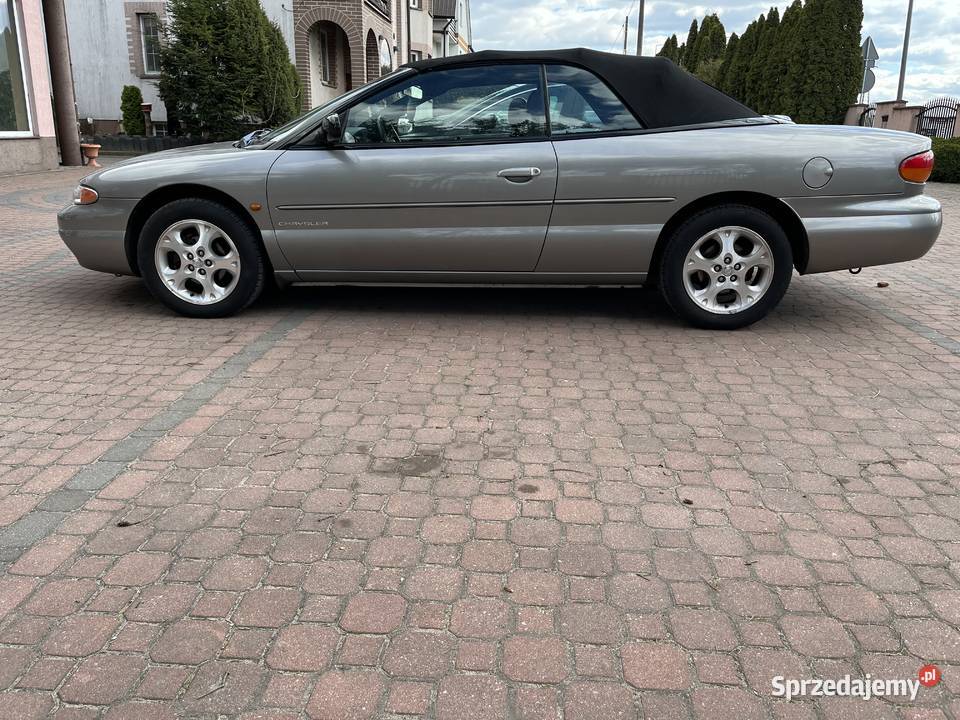 CHRYSLER STATUS CABRIOLET 25 AUTOMAT Łapy