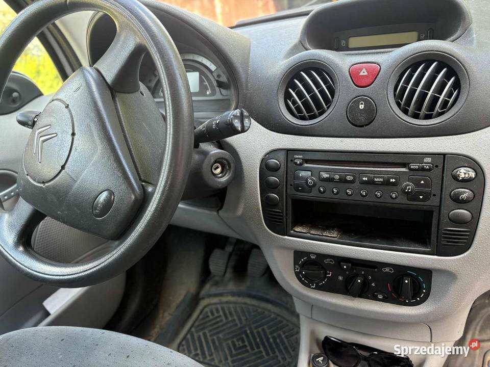 Citroen c3 2003 Benzyna 11 Kobiele Małe sprzedam