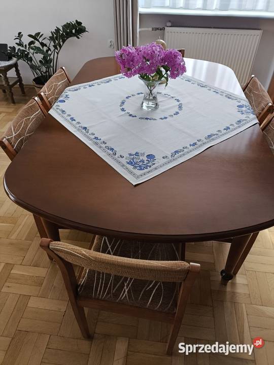 Bydgoska Fabryka Mebli seria Louis Philippe Stoły Bydgoszcz