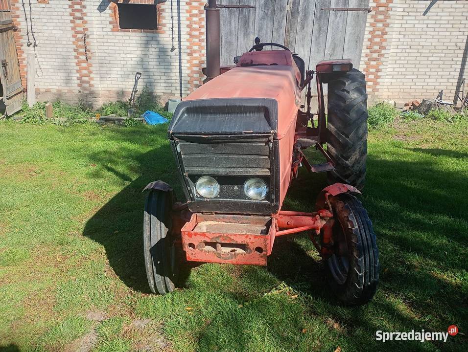 Sprzedam ciągnik rolniczy Renault